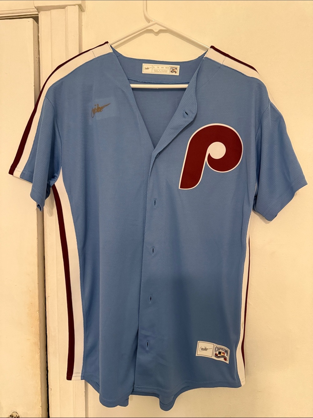 Nike Men’s Light Blue Philadelphia Phillies Button Front Jersey with Maroon Logo
